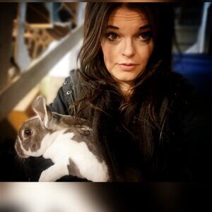 Meet your Posher, Nicky